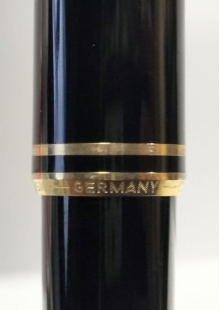 モンブラン　クラシックボールペン 専用ケース付き