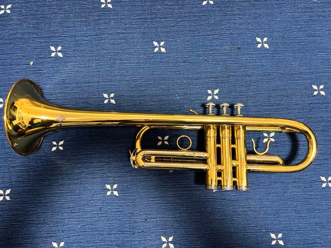 NAONAOさん専用　トランペットC管　ジェイマイケル　マウスピース、ケース付き