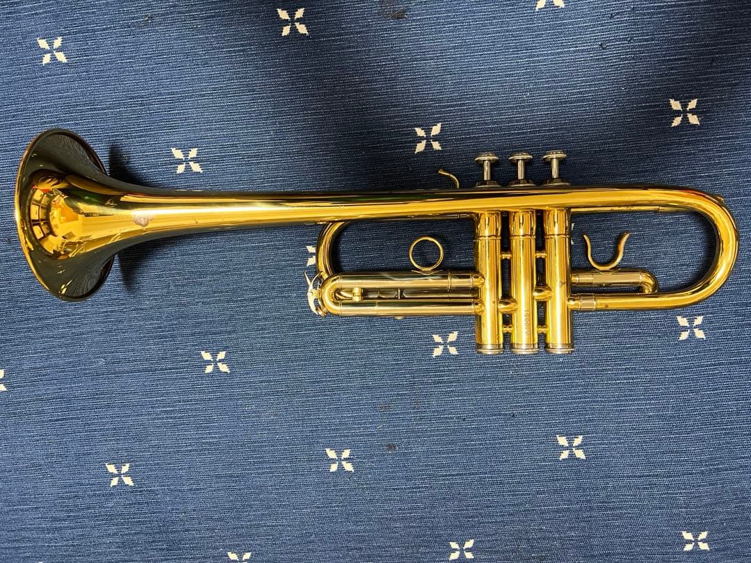 NAONAOさん専用　トランペットC管　ジェイマイケル　マウスピース、ケース付き