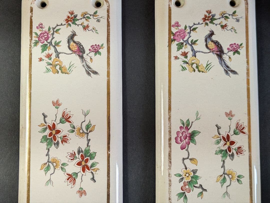 イギリス アンティーク 陶器製 ドアプレート ドア飾り ２枚セット 孔雀