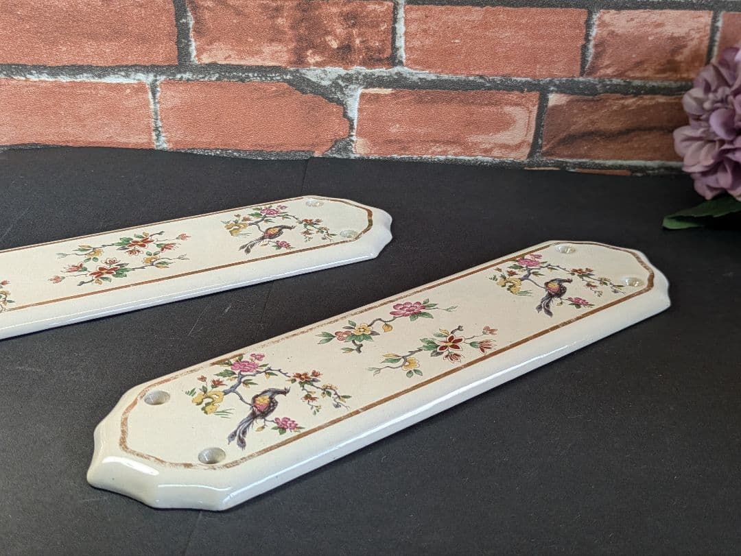 イギリス アンティーク 陶器製 ドアプレート ドア飾り ２枚セット 孔雀