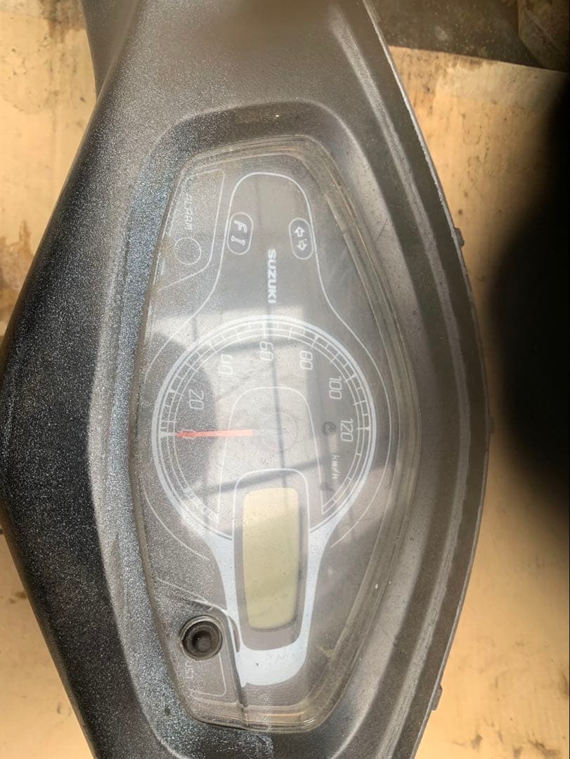 アドレスv125s メーター　カバー