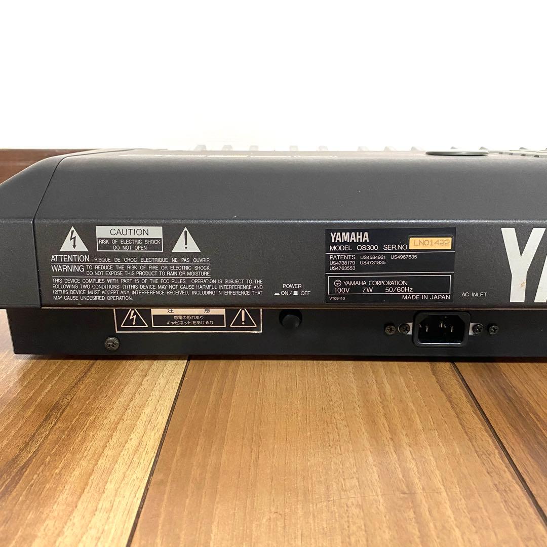 YAMAHAヤマハ QS300 シンセサイザー