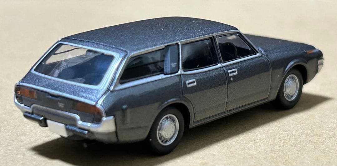 トミカリミテッドヴィンテージネオ トヨタ クラウン バンデラックス