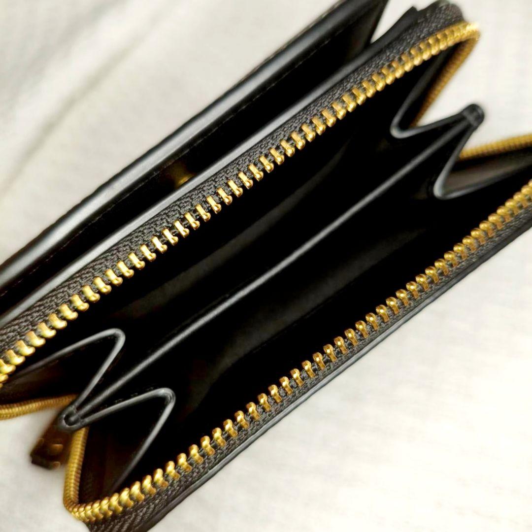 【美品】COACH レキシー 二つ折り財布 ブラック 日本限定　cz120　レザ