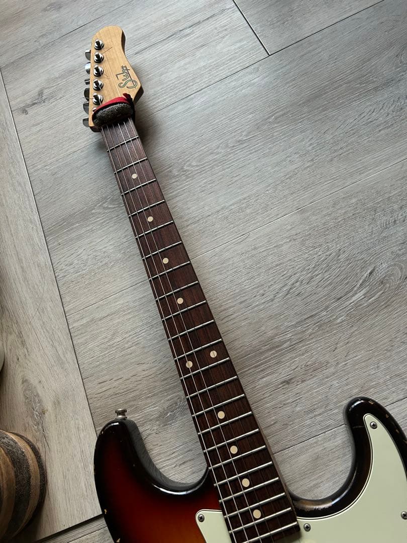 suhr ストラト　レリック　ラッカー塗装