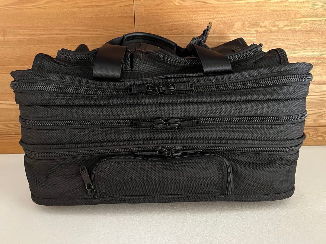 ★美品★ TUMI トゥミ アルファ 26104DH ビジネスキャリーケース