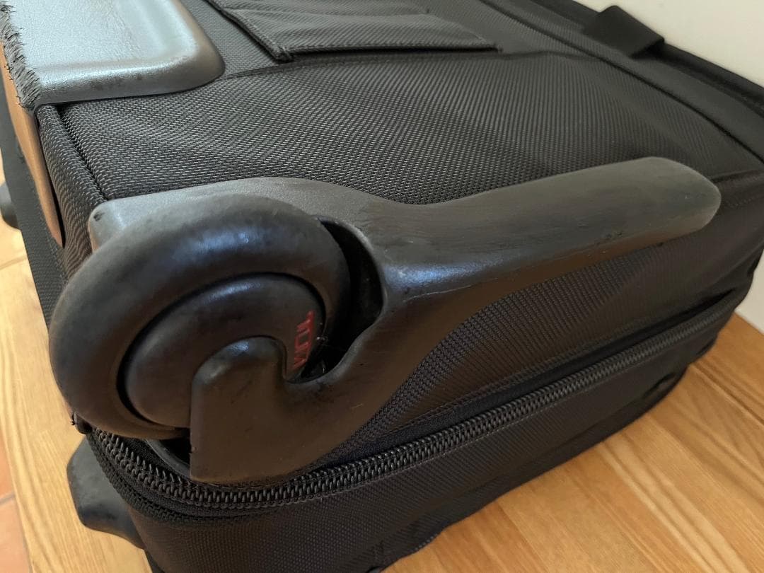 ★美品★ TUMI トゥミ アルファ 26104DH ビジネスキャリーケース