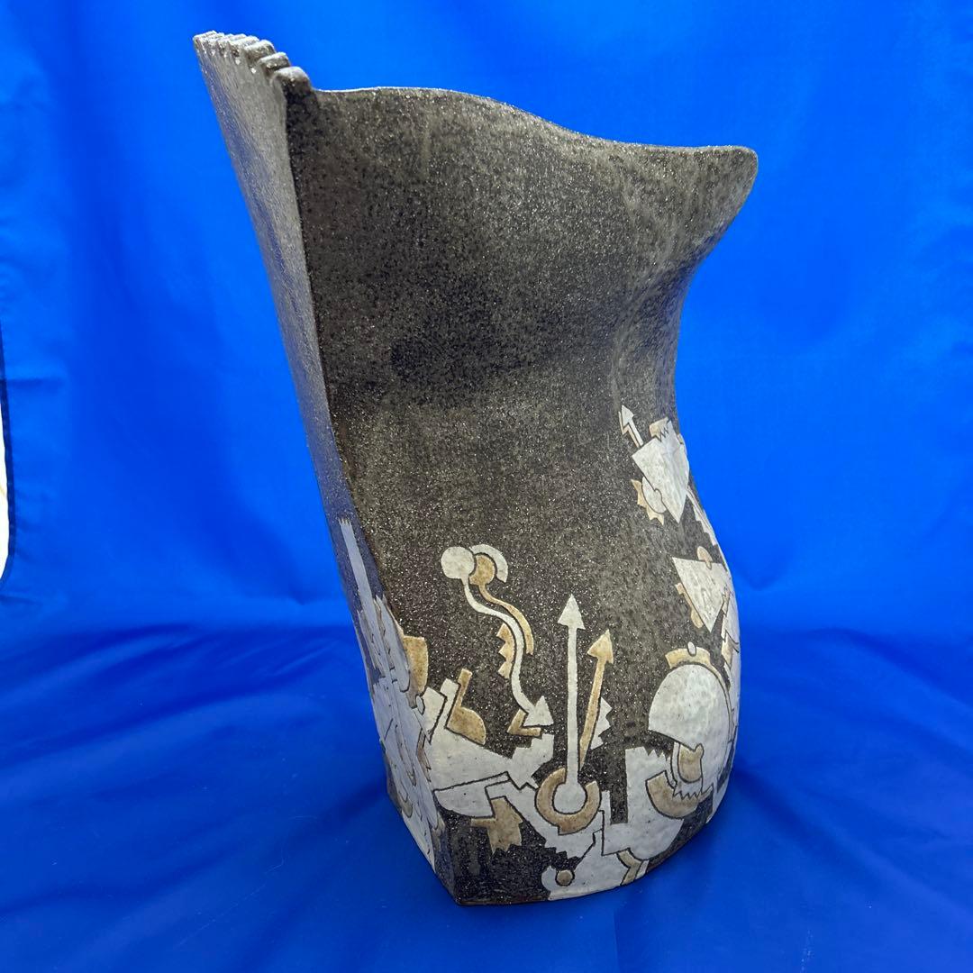 作家作品　抽象模様の陶器花瓶