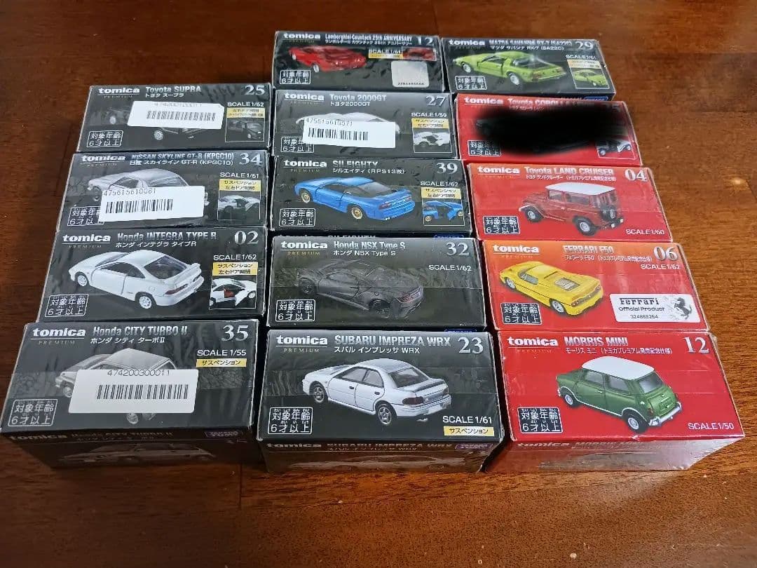 値下げ　トミカプレミアム　13台　まとめ売り