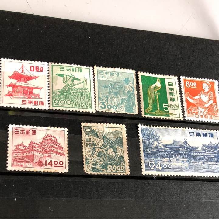 カタログ価格47,050円！プレミア切手揃い！昭和透かしなし切手8種！格安！