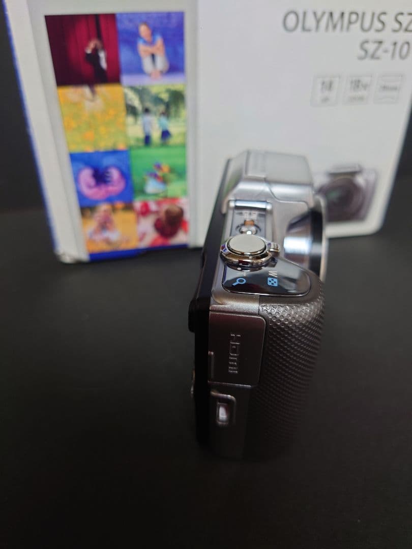 OLYMPUS SZ-10 コンパクトデジタルカメラ