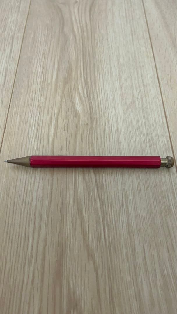 カヴェコスペシャルレッドエディション0.7mm