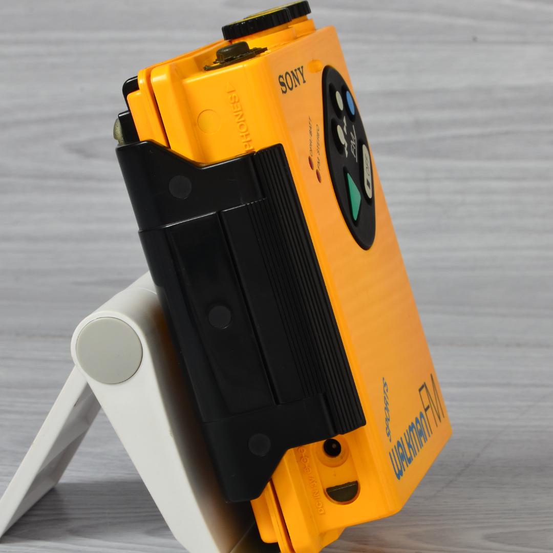 SONY WALKMAN WM-F5 スポーツウォークマン イエロー 整備済