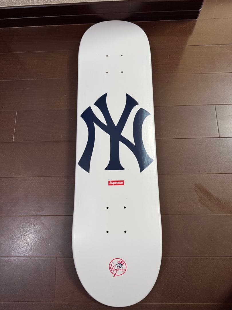 スケートボード デッキ Supreme New York Yankeesホワイト
