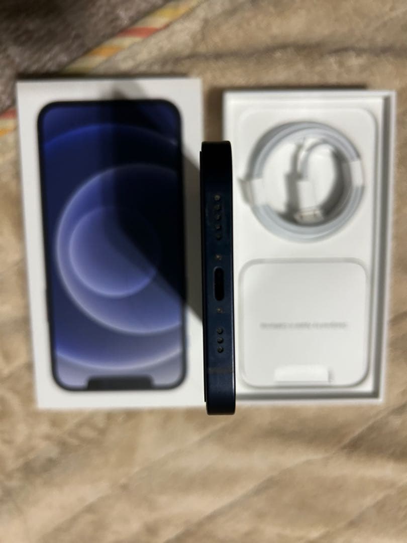 Apple iPhone 12 ブラック 本体 フルセット付き