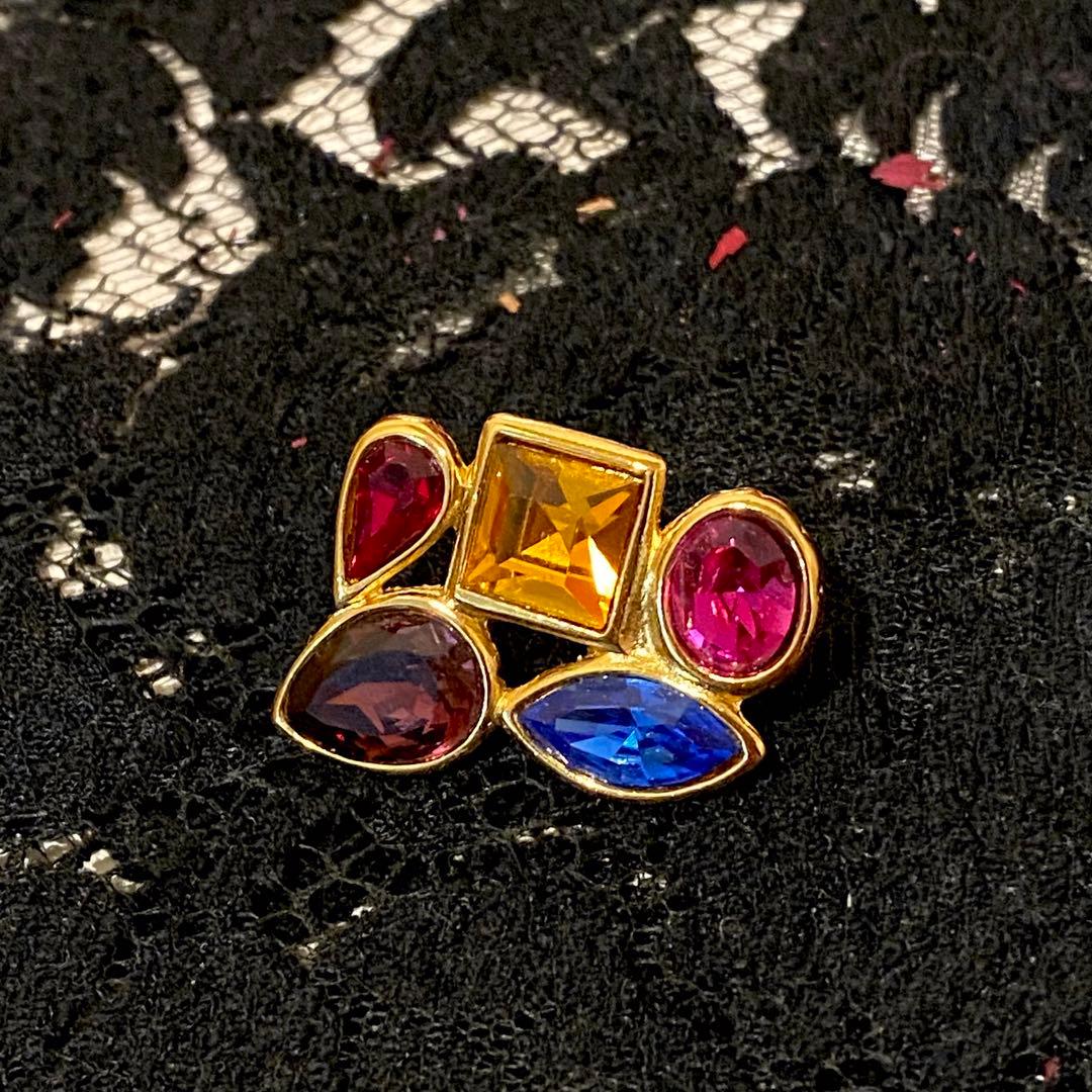 希少 Yves Saint Laurent カラーストーンブローチ