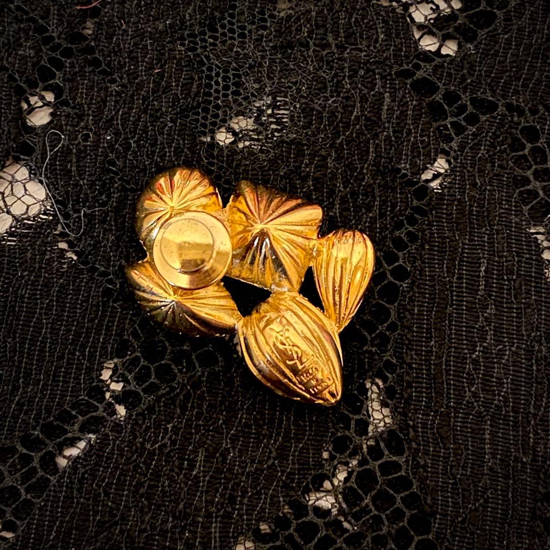 希少 Yves Saint Laurent カラーストーンブローチ