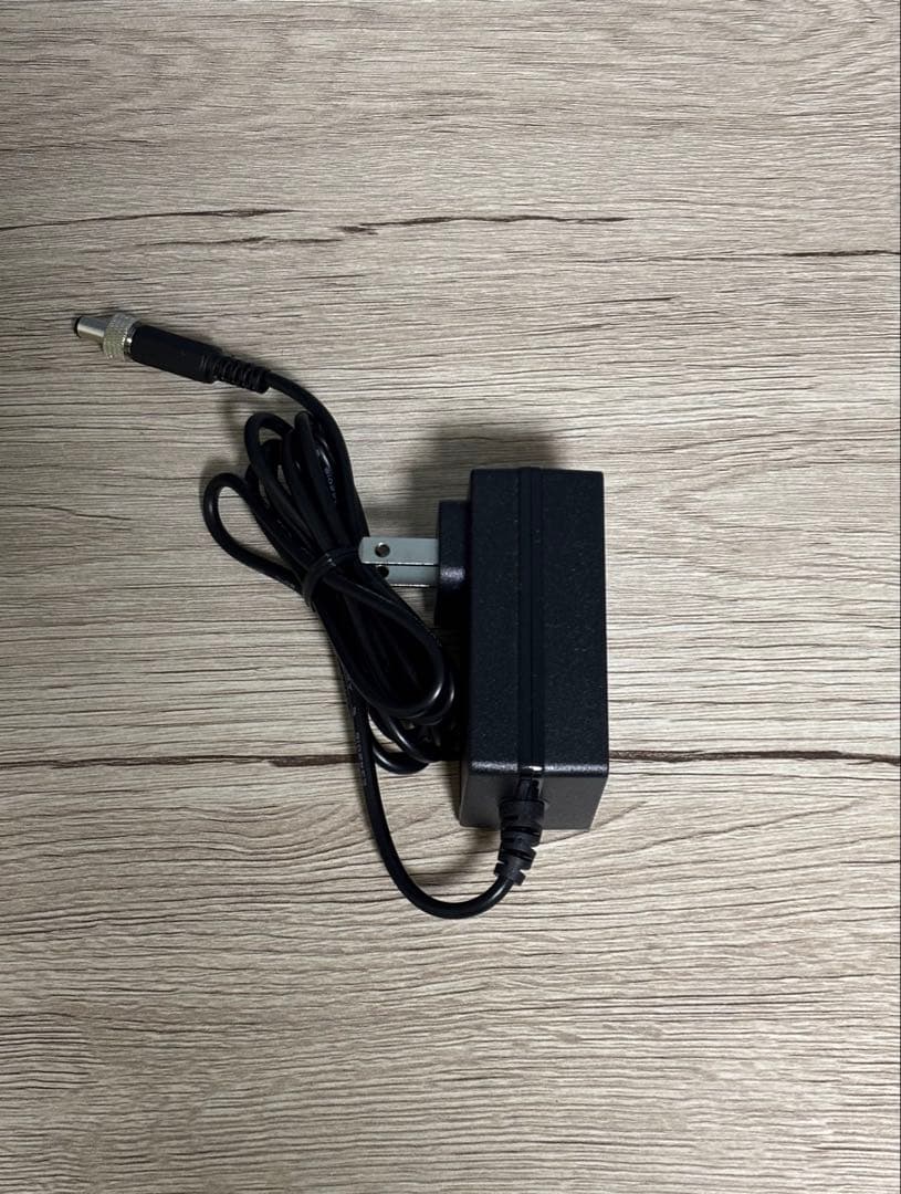 MACKIE PROFX6 v3 本体と電源アダプター、音出し動作確認済み