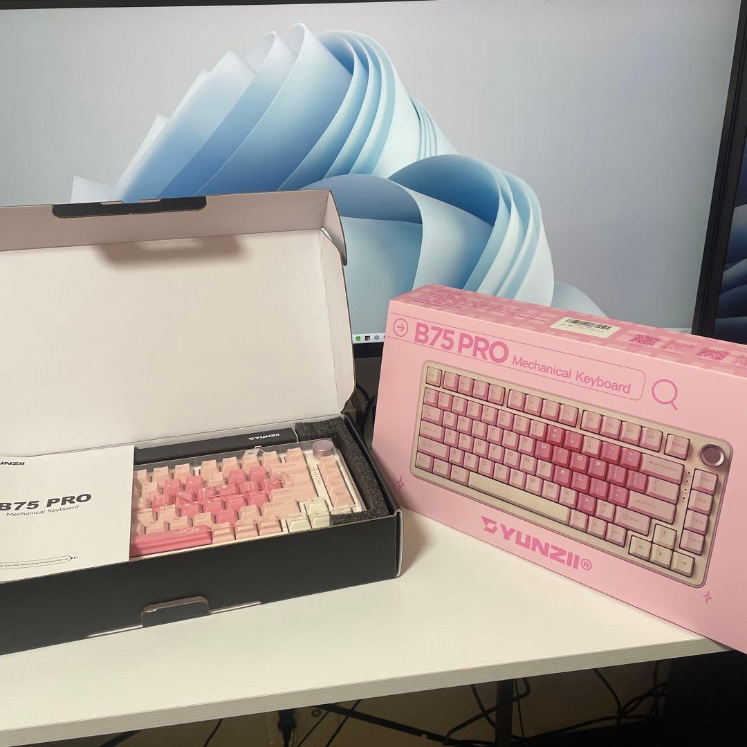 ★人気★YUNZII B75 PRO ゲーミングキーボード　ピンク