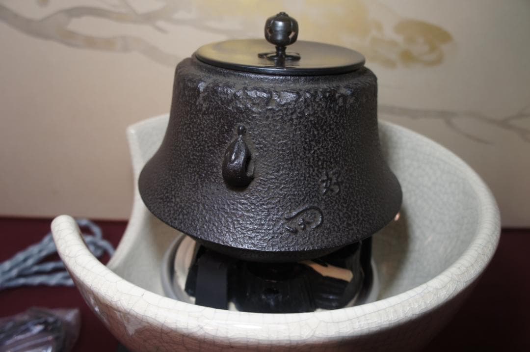 ☆ 野々田 しろ薩摩(紅鉢型) 炭型電熱器 在銘富士釜 釜鐶 香入れ送料込み