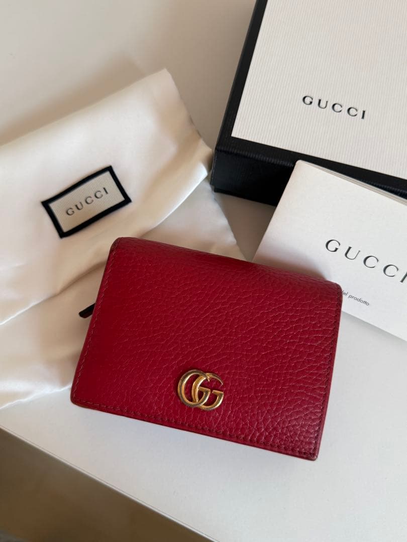 GUCCI レッド 二つ折り財布