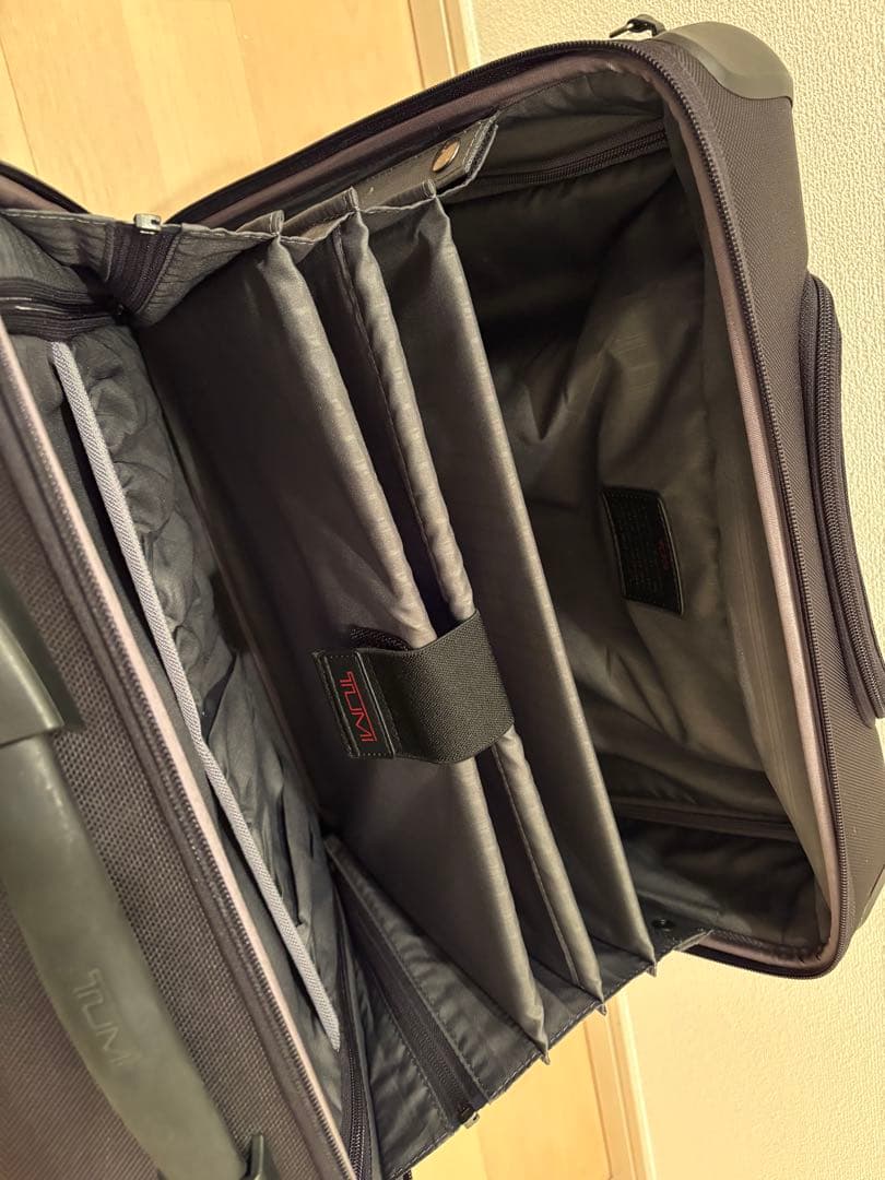 【たかぼーい】TUMI トゥミ 4輪キャリーバッグ 223004D4