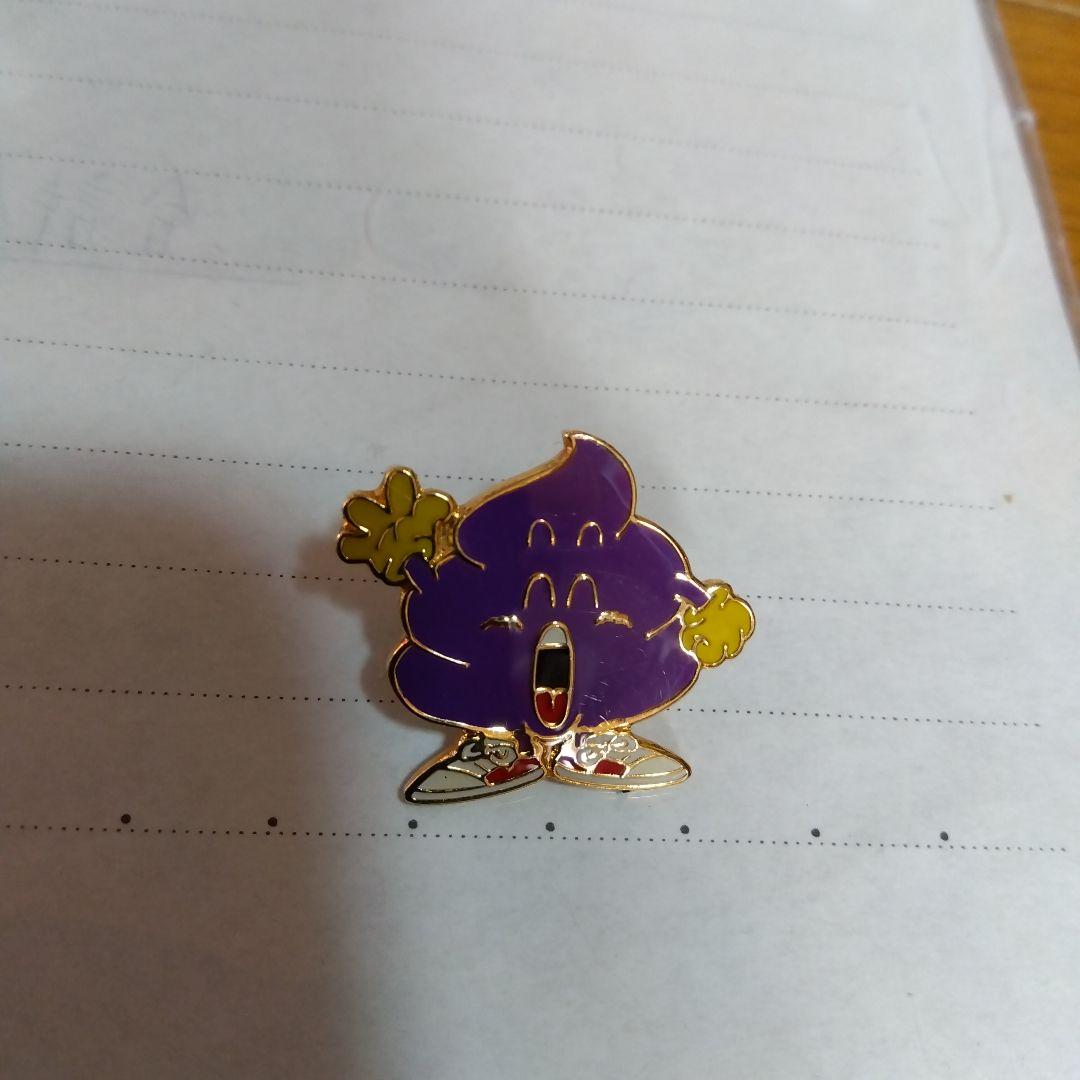 ドクタースランプアラレちゃん　うんちくん　ピンバッチ