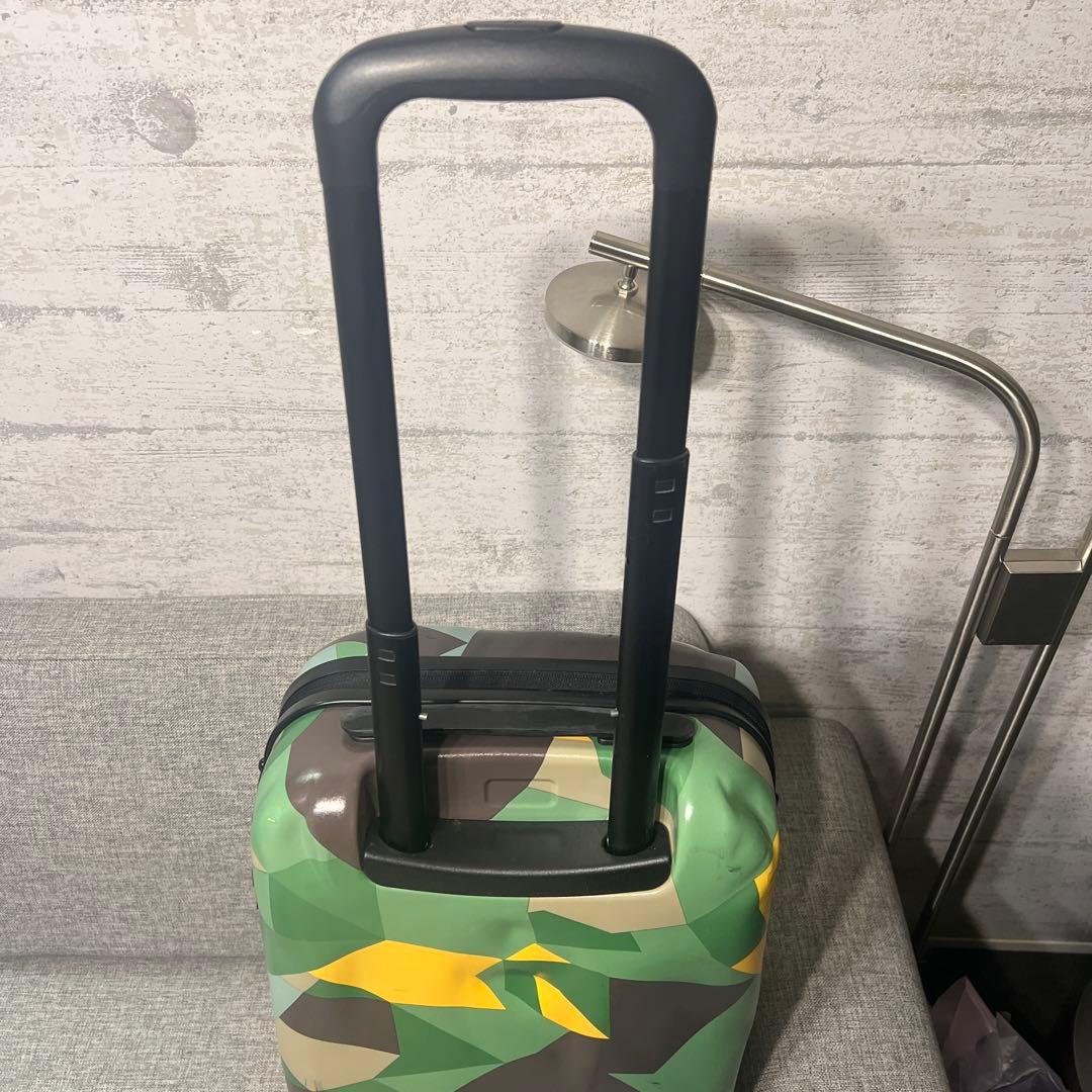 週末限定クラッシュバゲージ 40L　カモ柄　キャリーケース　スーツケース　限定品