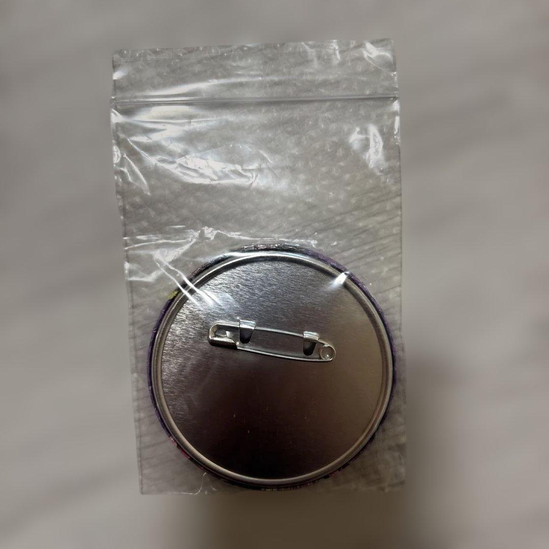 ジョジョの奇妙な冒険 ジョジョ展 2017 缶バッジ 東方仗助　荒木飛呂彦