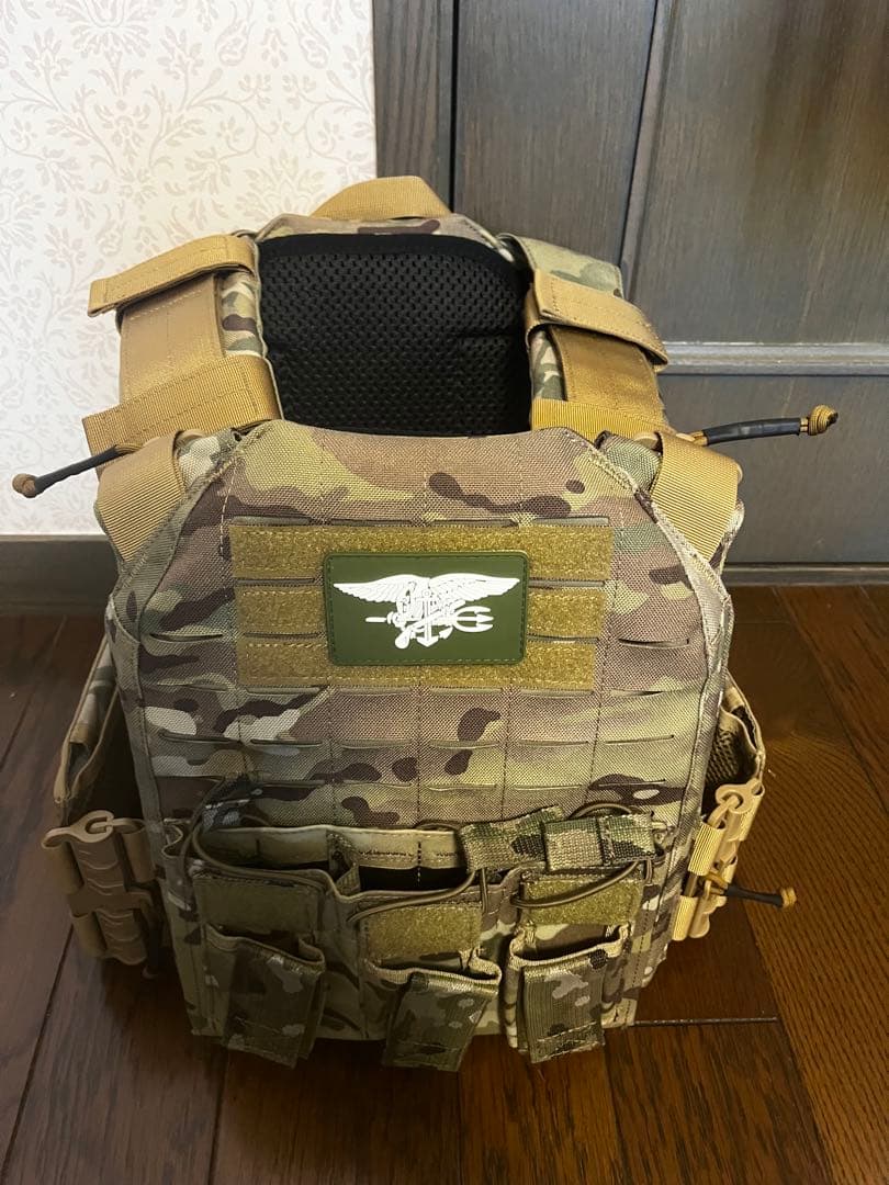 （最終値下げ）マルチカムプレートキャリア