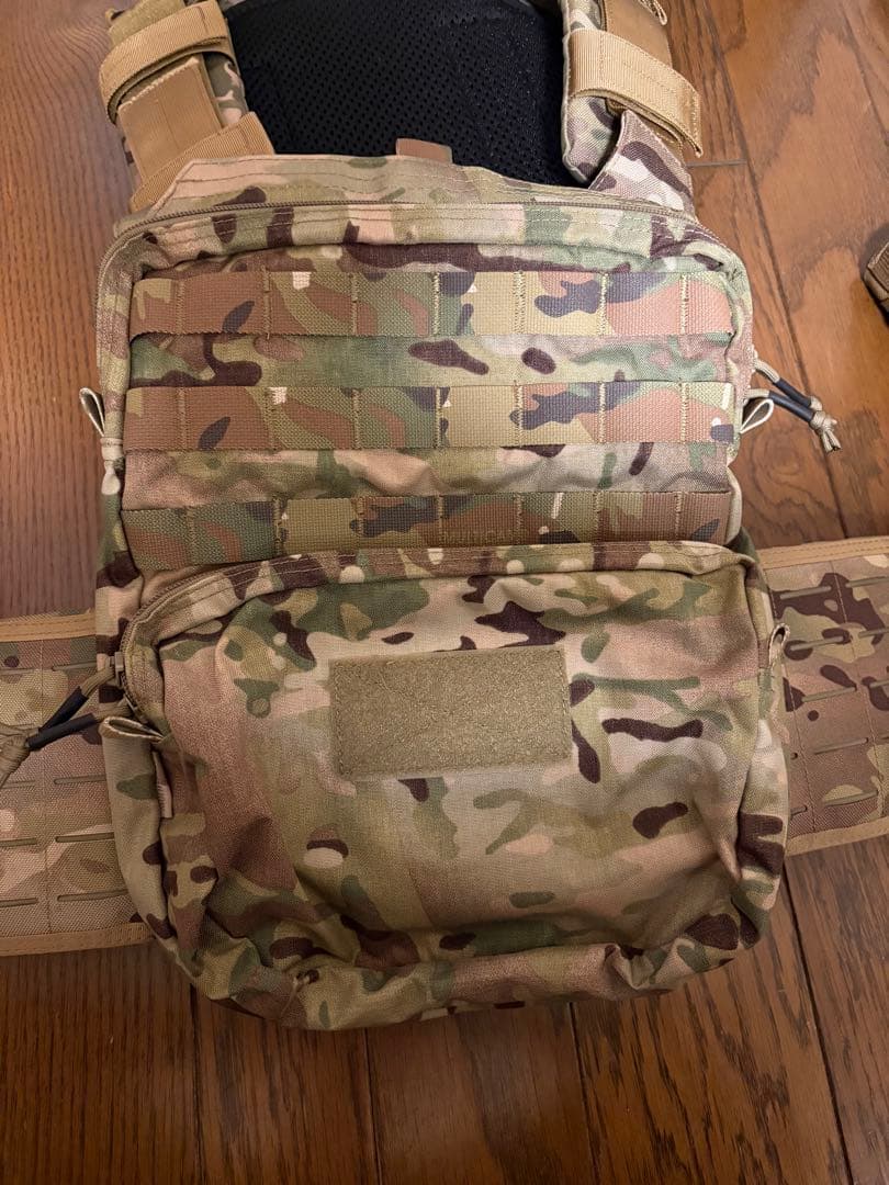 （最終値下げ）マルチカムプレートキャリア