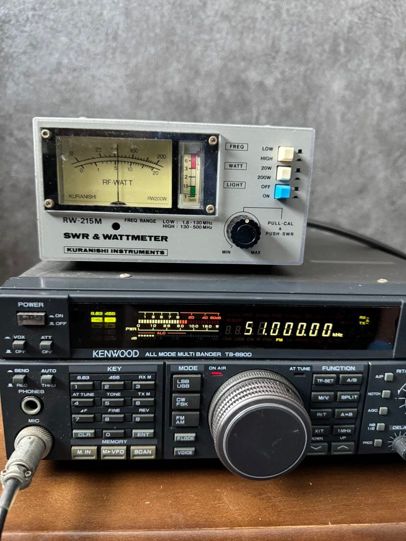 KENWOOD TS-690D 100Wトランシーバー