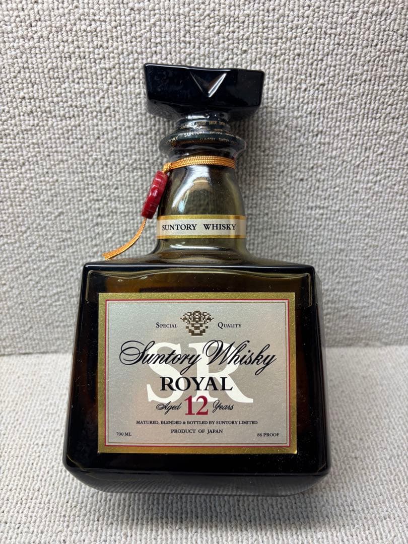 サントリー　ローヤル12年　未開封　700ml 希少ラベル　ウイスキー