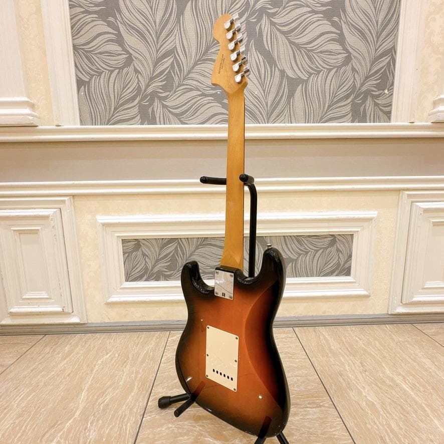 『極美品』SQUIER BY FENDER affinity STRAT