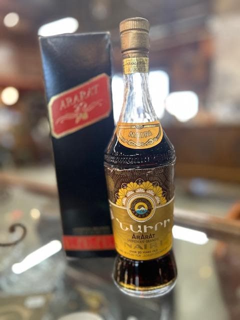 NAIRI ARARAT 20年　ブランデー　古酒　未開封 箱付き