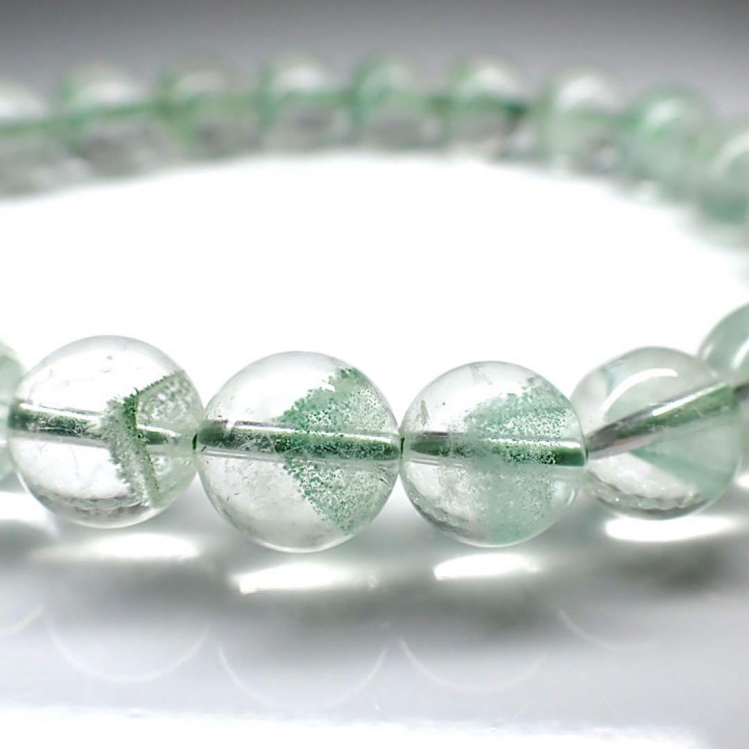 【マダガスカル産】フックサイトインクォーツ(グリーンファントム)