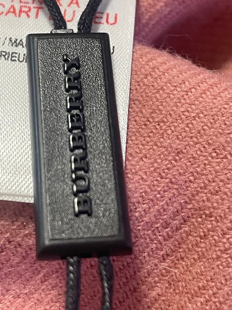 未使用　バーバリーチルドレン　ポンチョ　ケープ　ピンク