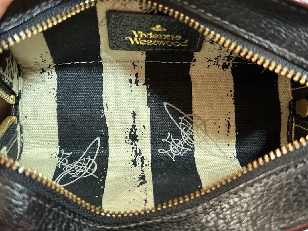 ヴィヴィアンウエストウッドポーチ