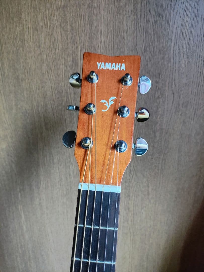 新品同様　Yamaha F620 アコースティックギター