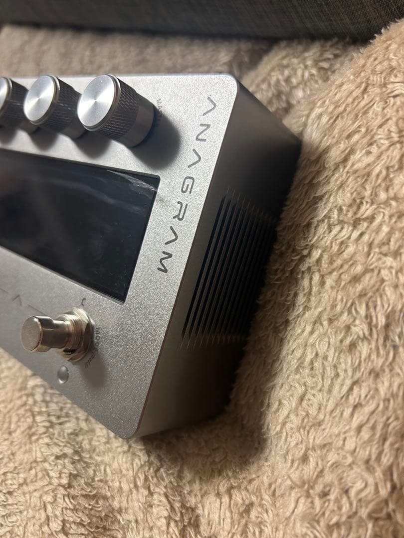 Darkglass ANAGRAM ベースマルチエフェクター