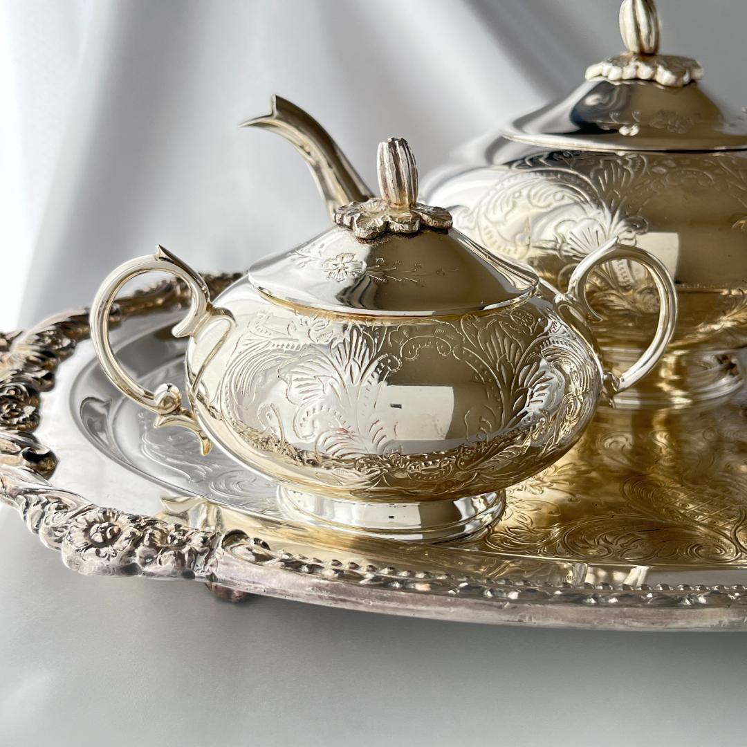 【英国】 ビクトリアンのティーセット 3点【シルバープレート】ティーポット
