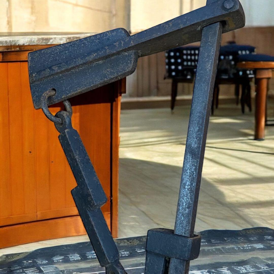 骨董　アンティーク★佐賀の古民家にあった鉄製自在鉤　長さ118-188センチ