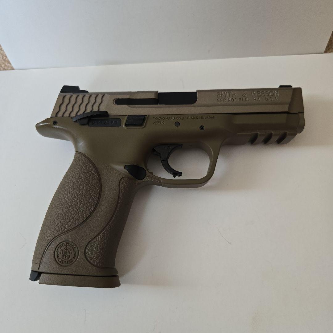 Smith & Wesson M&P9 Custom 、スペアマガジンセット