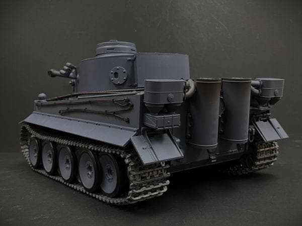 技術基準適合証明済 メタルキャタピラ仕様 ヘンロン 1/16 タイガー I型