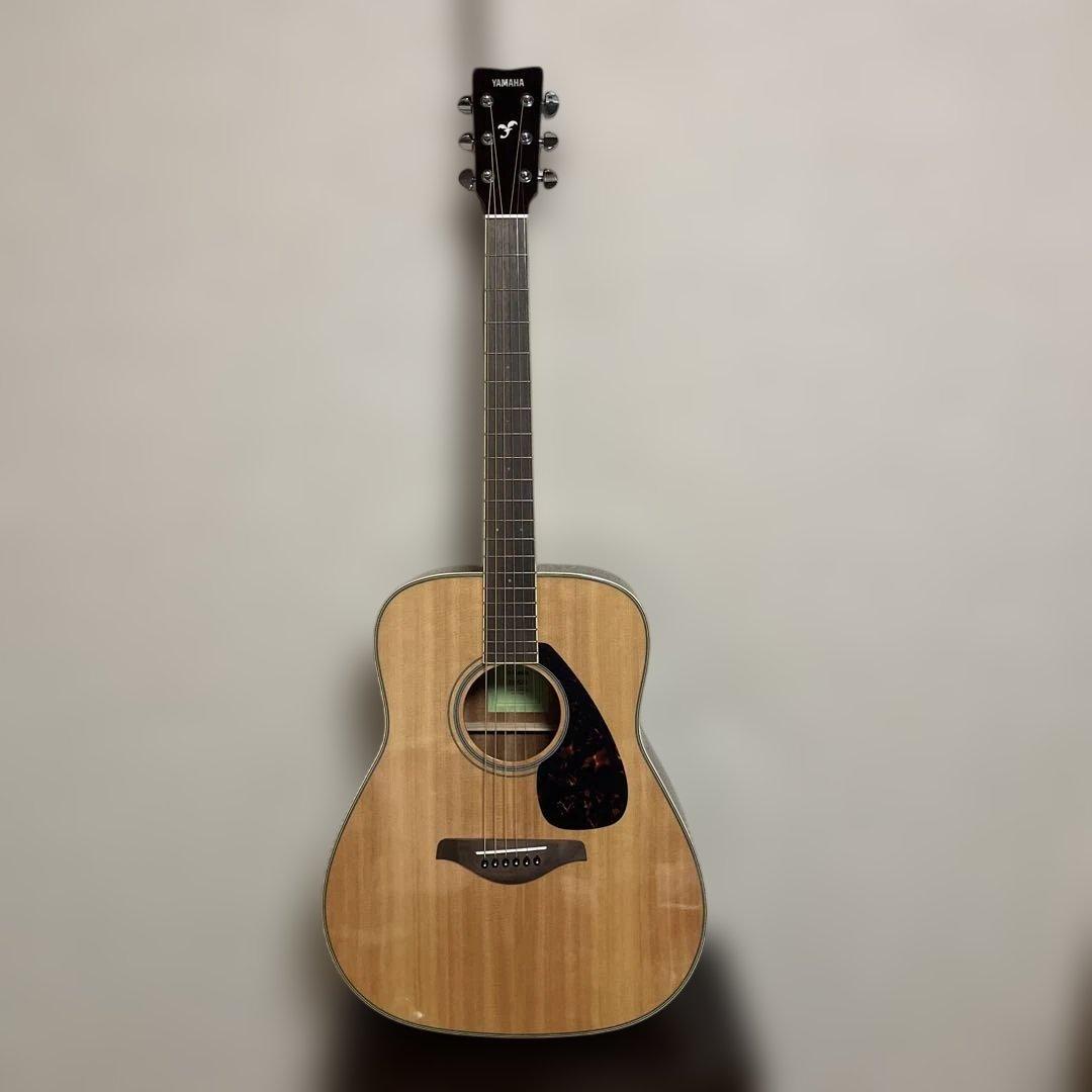 YAMAHA アコースティックギターとケースと