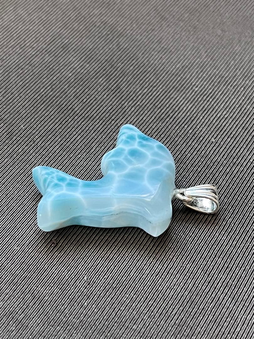 天然石☆高品質！ラリマーイルカ型☆濃いブルー＆ラリマーらしい模様＆形が美しい！