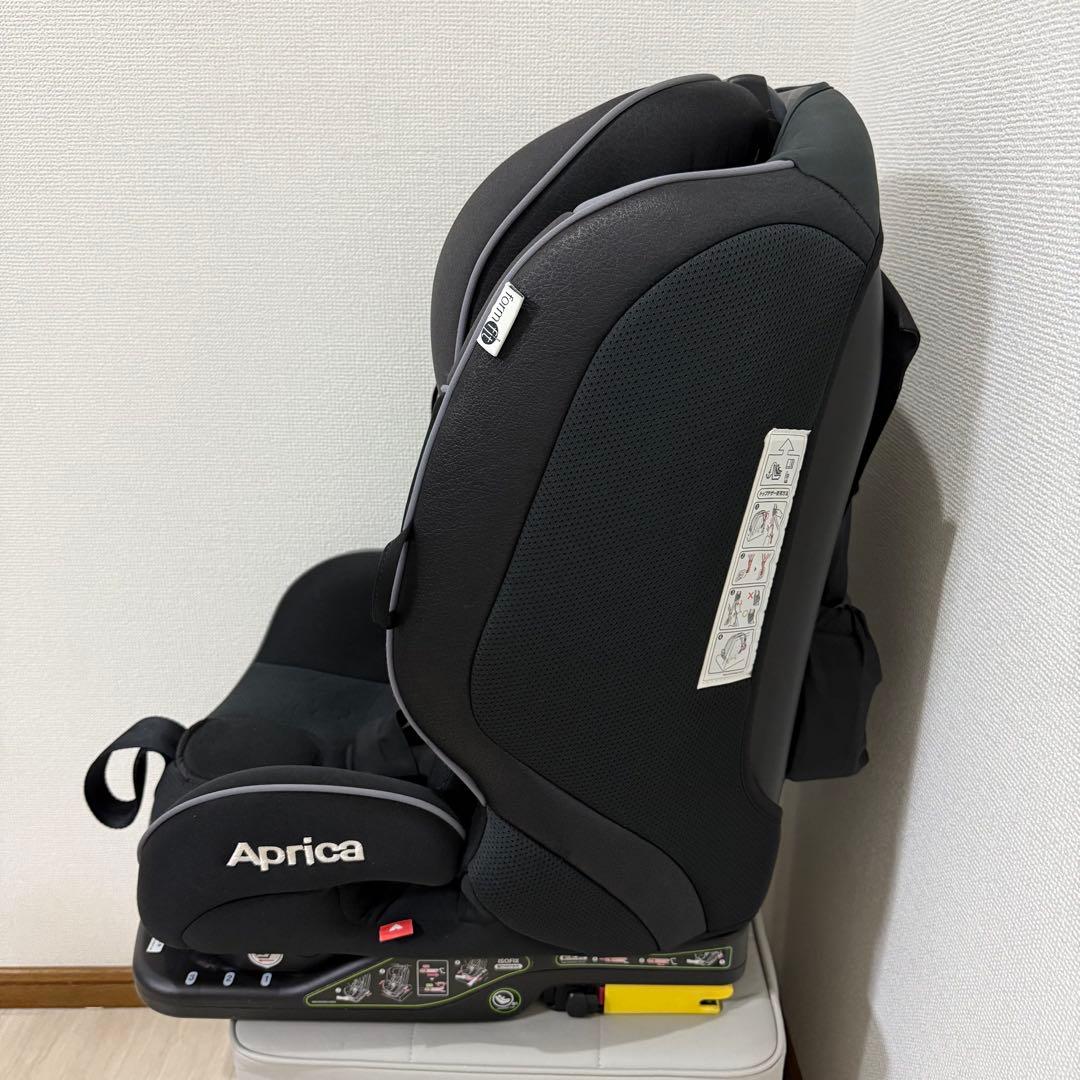 美品 Aprica チャイルド&ジュニアシート ISOFIX フォームフィット