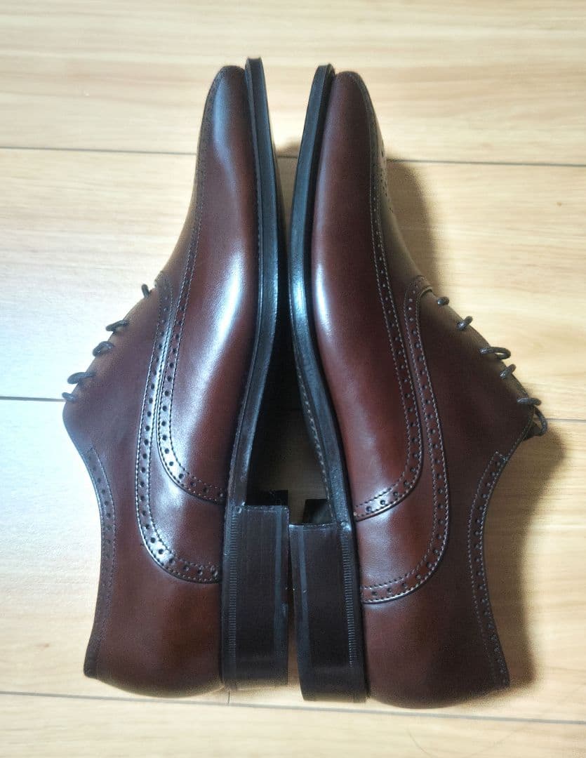 12/26まで値下げ　【未使用】 フェラガモ　8EE(26〜26.5cm相当)