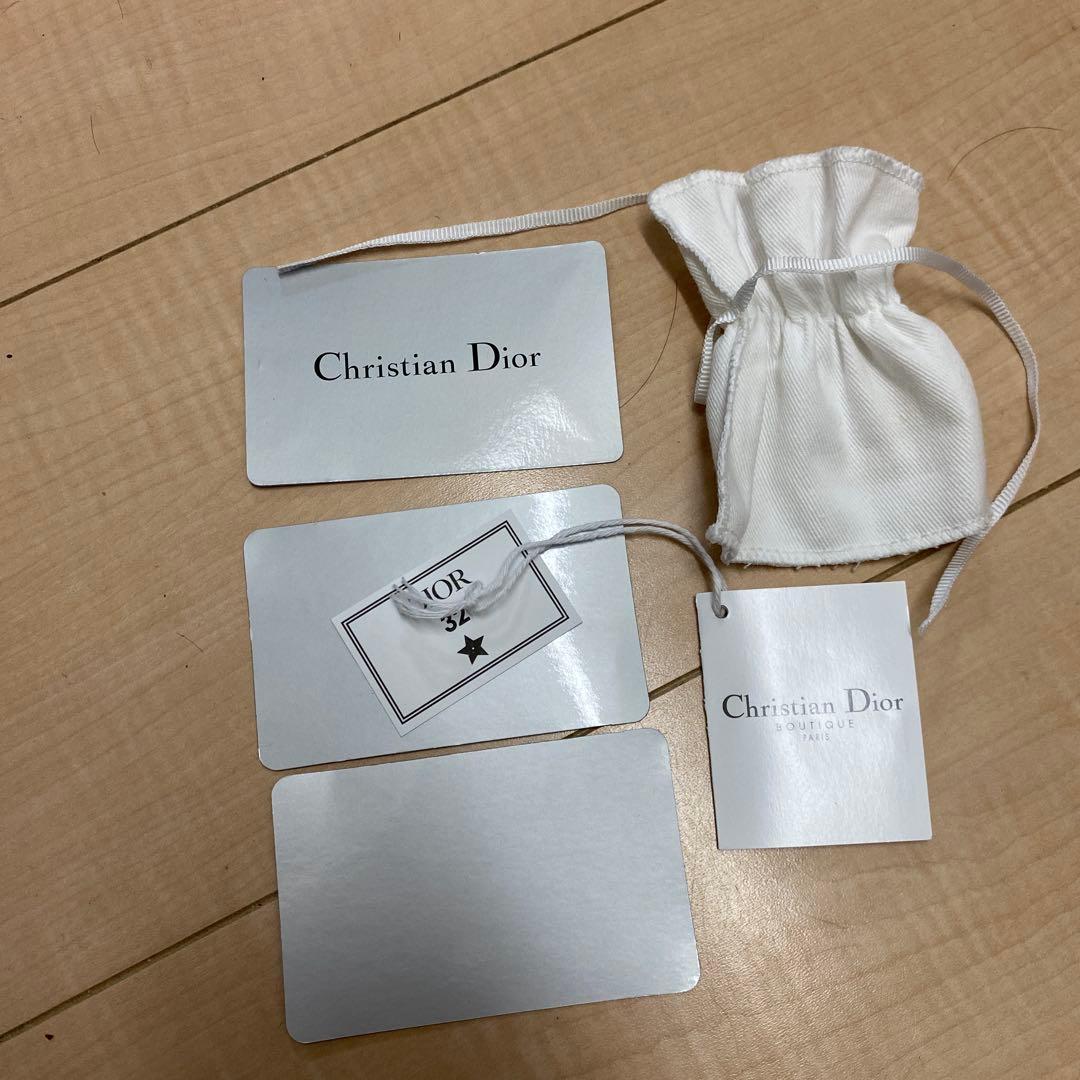 ブ*レ様 Dior エナメル 赤 三つ折り財布